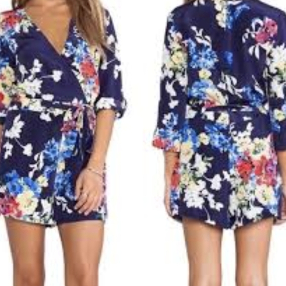 Yumi Kim Floral Belted Romper w Pockets - Picture 2 of 11